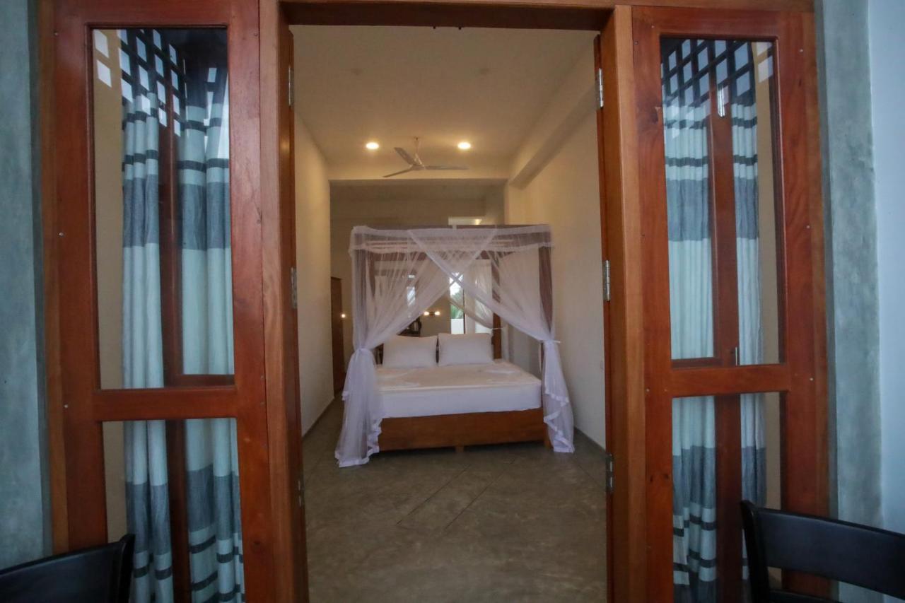 Hotel Samaraana Ahangama Exterior foto