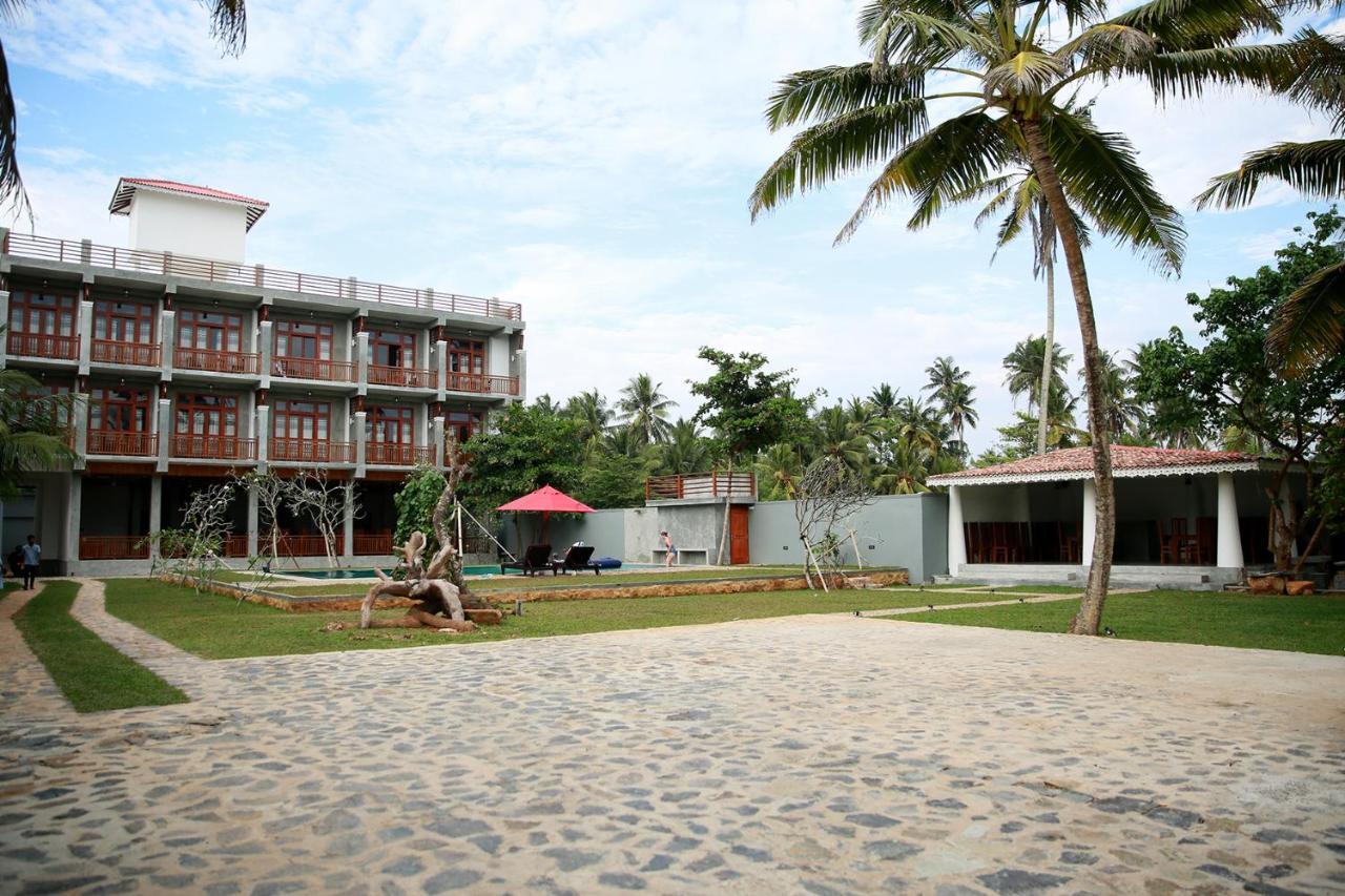 Hotel Samaraana Ahangama Exterior foto
